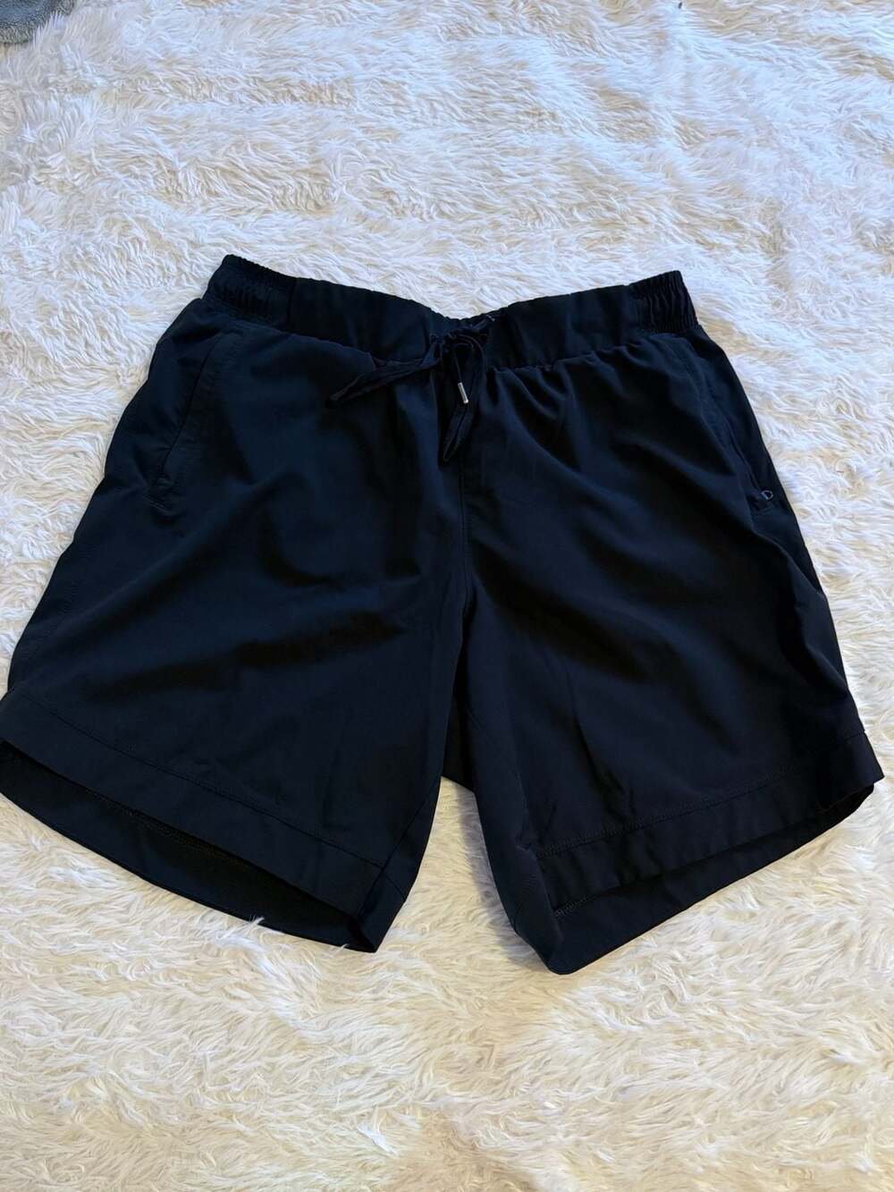 Unisex no tag hiking Shorts Quick Dry hiking shorts see measurements L/XL?